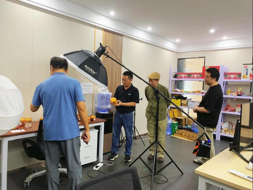 深化校企合作，共促人才培養(yǎng)——蘭育平副院長帶隊(duì)赴企業(yè)開展訪企拓崗專項(xiàng)活動(dòng)紀(jì)實(shí)